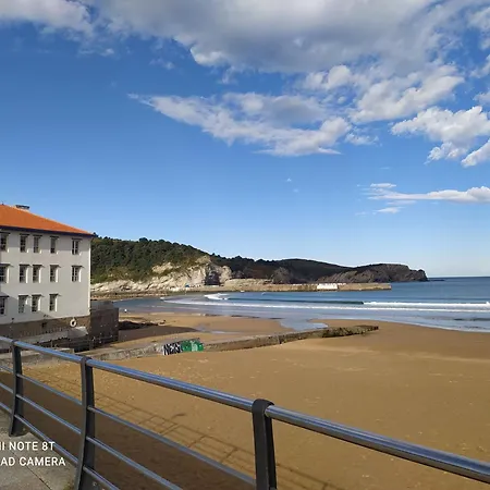 Etxalo, Con Terraza En Apartman Gorliz