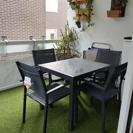 Etxalo, Con Terraza En *